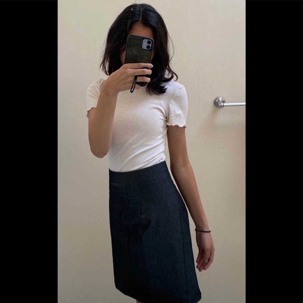 Grey pencil skirt